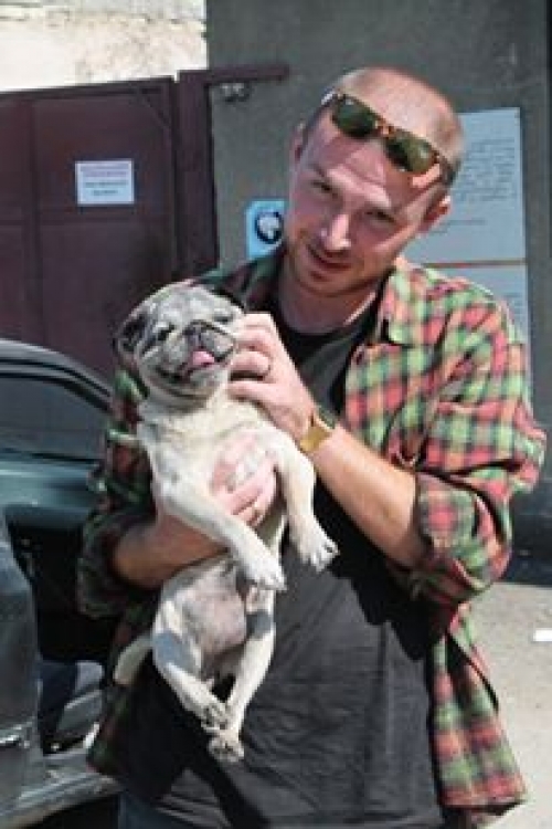 მოპსი უსახელო